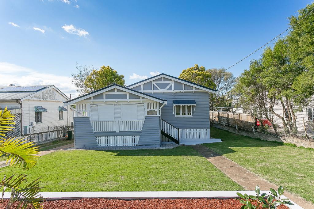 18 WHITEHILL RD, NEWTOWN, QLD 4305