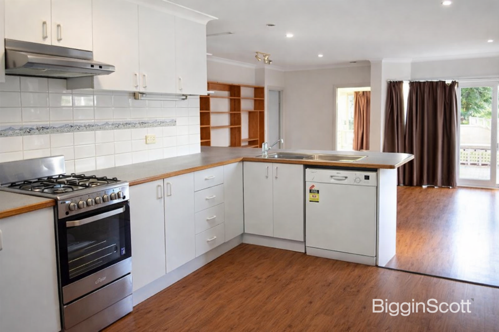 16 Leonard St, Ashwood, VIC 3147