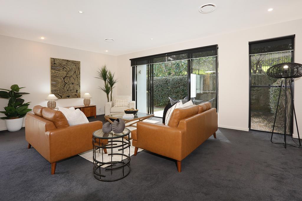 10019 THE BOULEVARDE, BENOWA, QLD 4217