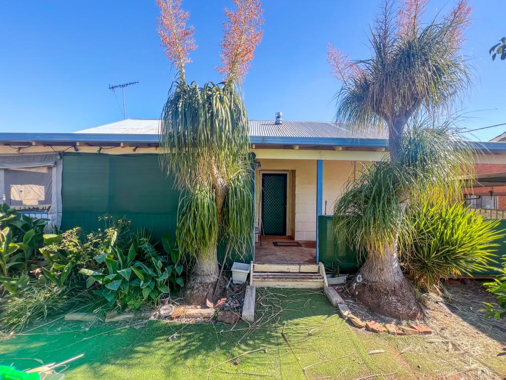 48 Howard St, Peak Hill, NSW 2869