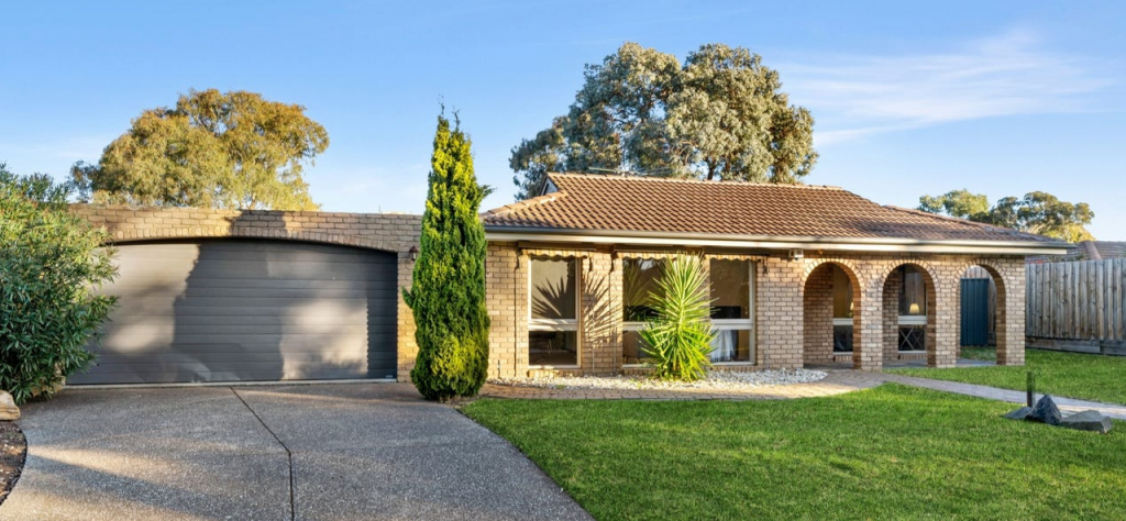 4 Turnberry Dr, Sunbury, VIC 3429