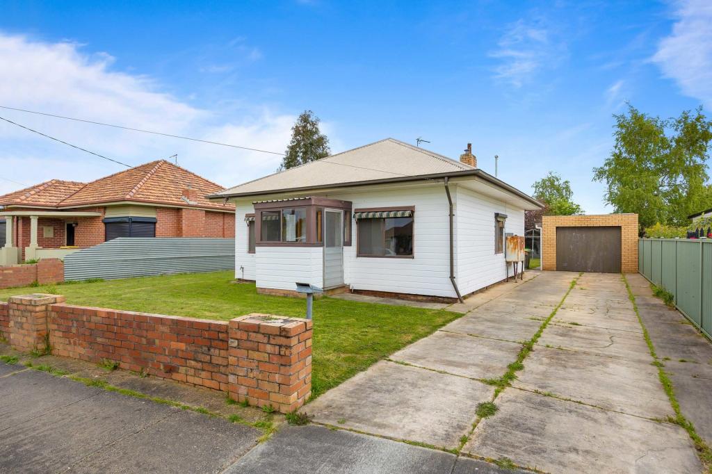 32 Kent St, Sebastopol, VIC 3356