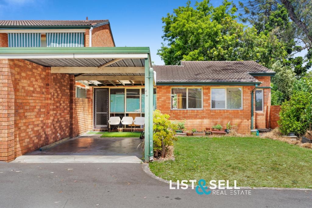 1/30 CUMBERLAND RD, INGLEBURN, NSW 2565