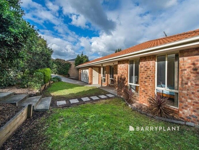 30 Earlsfield Dr, Berwick, VIC 3806