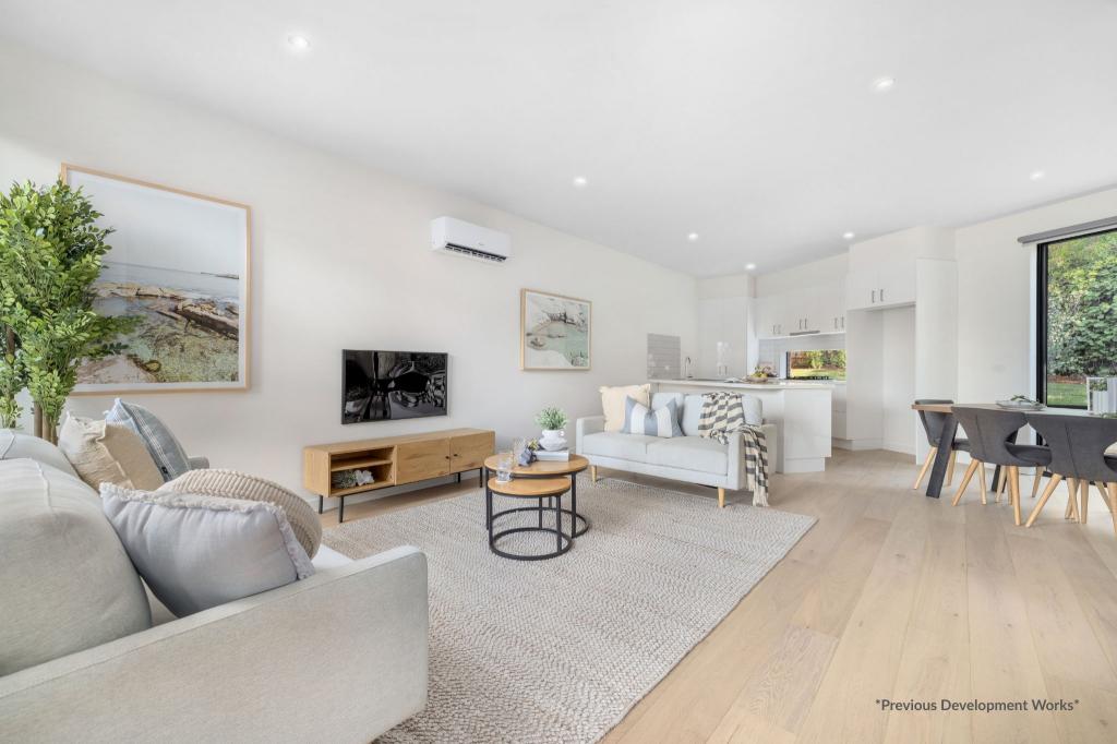 3&4/4 Louisa St, Croydon, VIC 3136