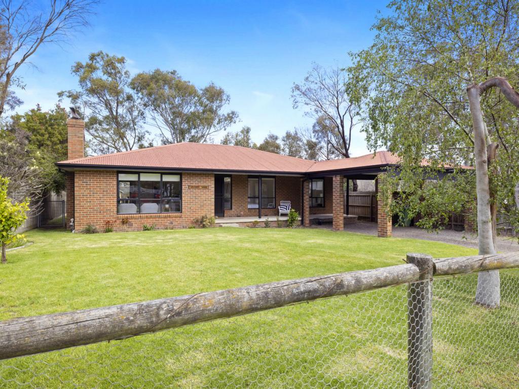 12 KENNETH CT, SOMERS, VIC 3927