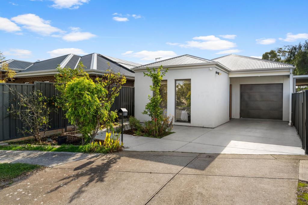 18 LINDEN AVE, NORTHFIELD, SA 5085