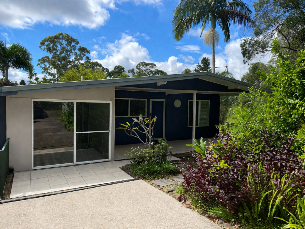 73 Cooroy Mountain Rd, Lake Macdonald, QLD 4563