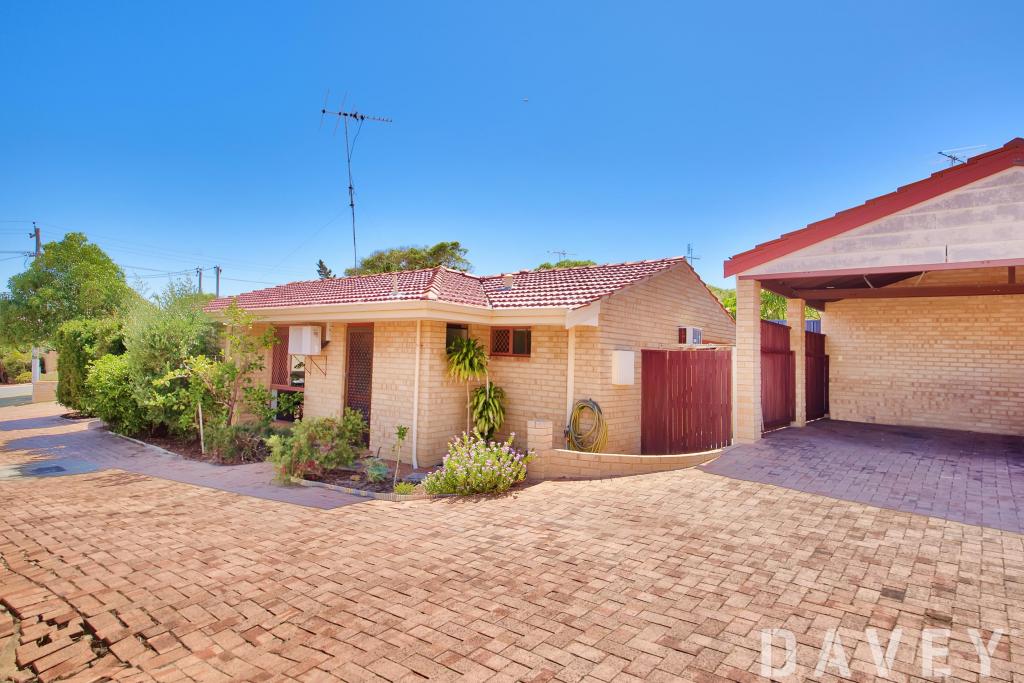 1/3 Ramsdale St, Scarborough, WA 6019