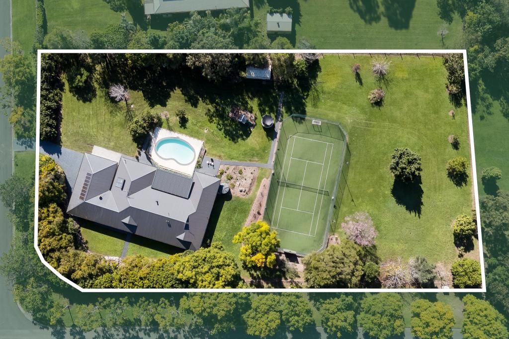 2 Brushwood Dr, Samford Valley, QLD 4520
