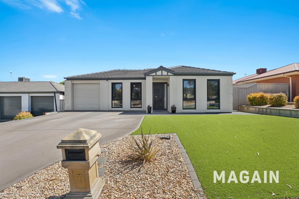 7 Charlton Tce, Woodcroft, SA 5162