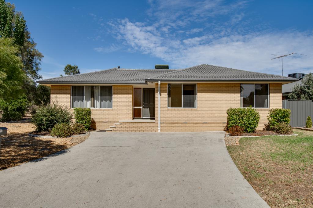 19 Tabletop Ct, Thurgoona, NSW 2640