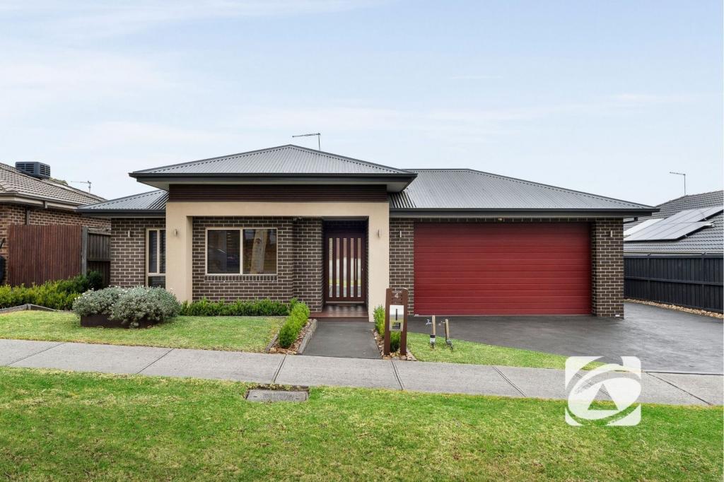 4 Grattan Way, Pakenham, VIC 3810