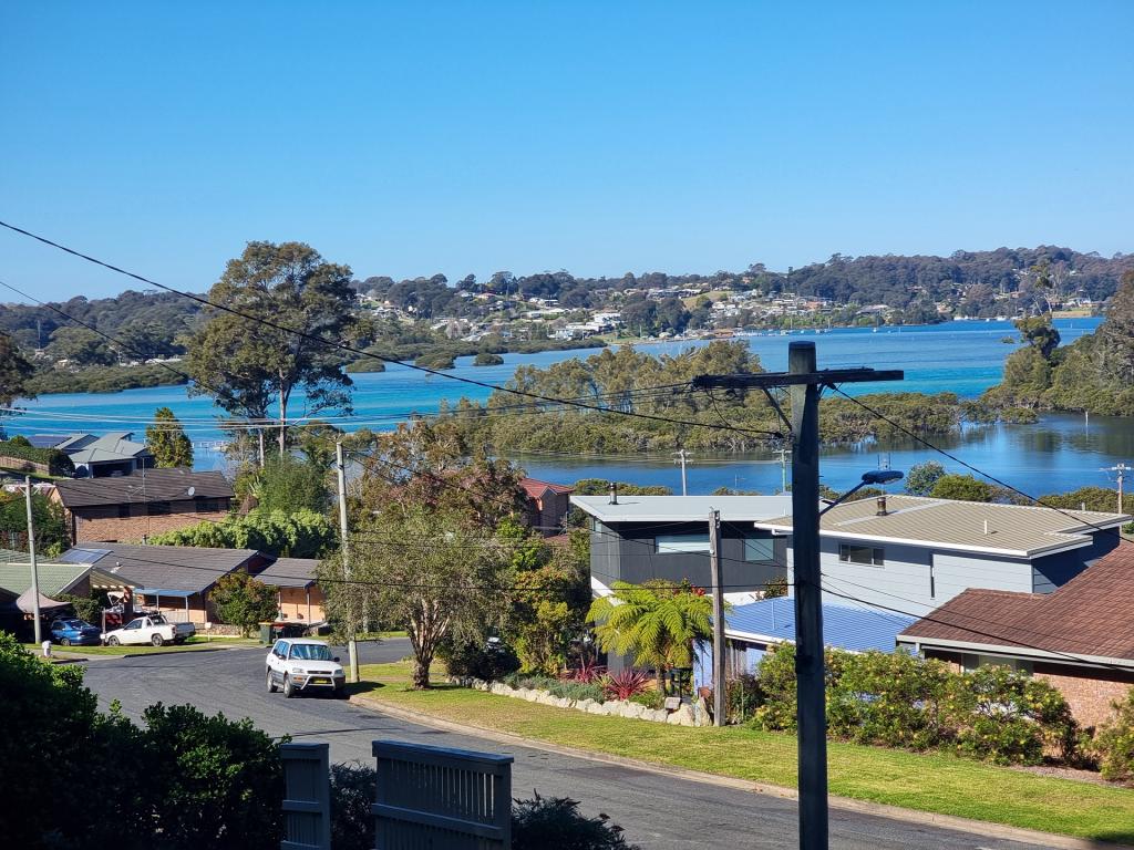 40 Fishermans Cres, North Narooma, NSW 2546