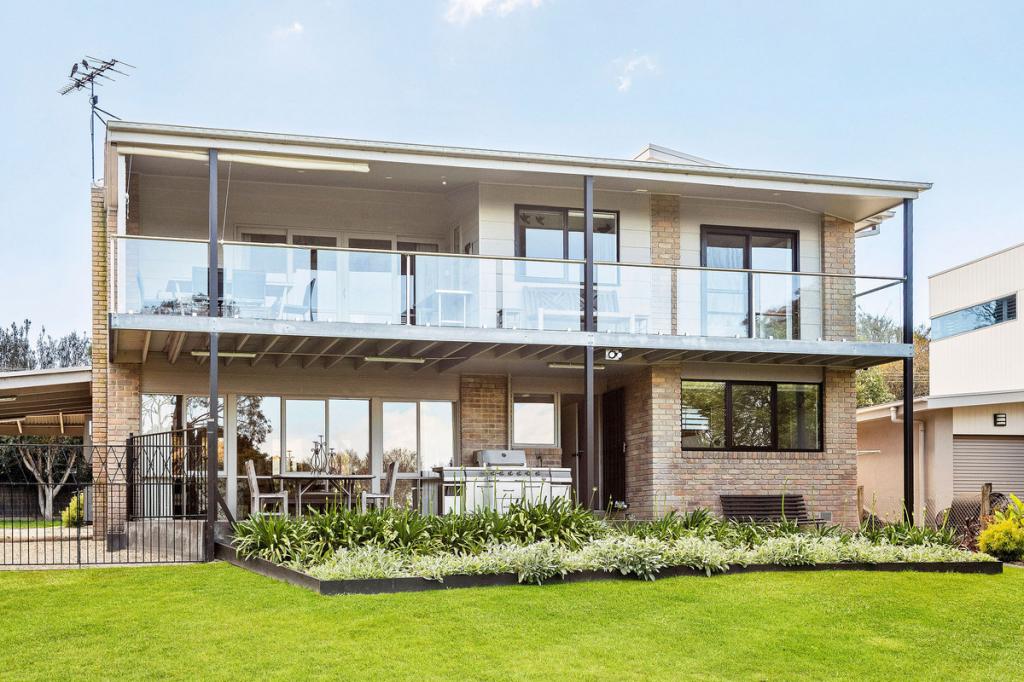 10 BELVEDERE RD, SOMERS, VIC 3927