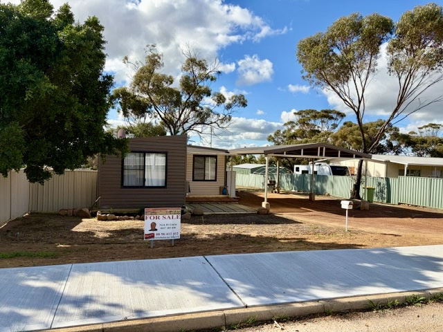 59 Mitchell St, Cunderdin, WA 6407