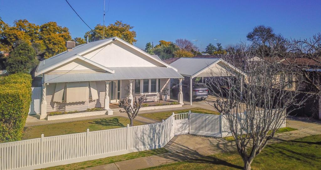 452 Cressy St, Deniliquin, NSW 2710