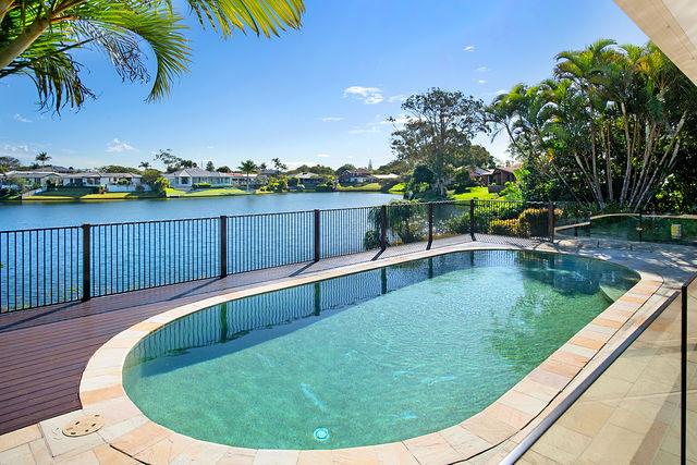 86 Wild Duck Dr, Mermaid Waters, QLD 4218