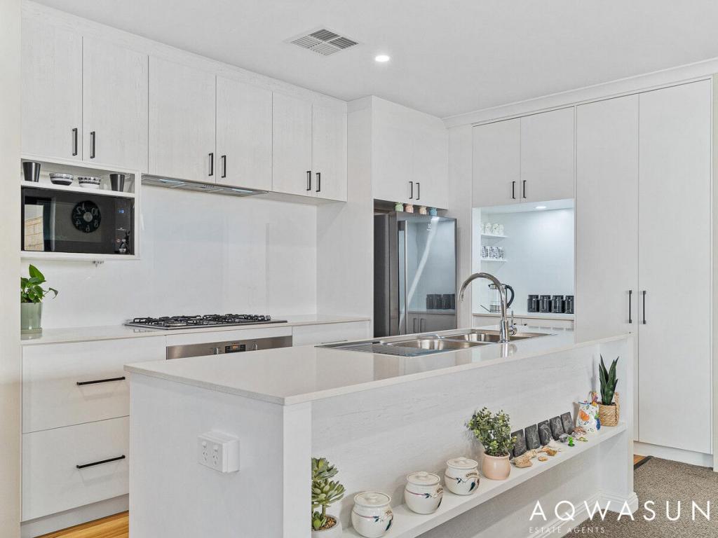 7 Perrinvale Loop, Golden Bay, WA 6174