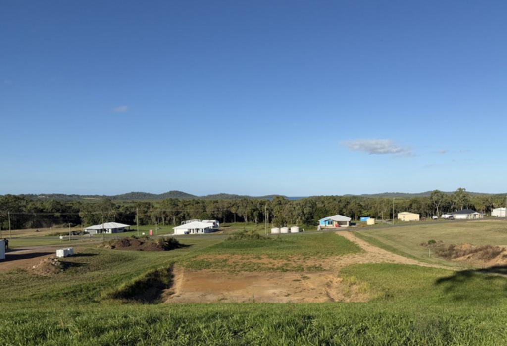 162 Moonilight Dr, Sarina, QLD 4737