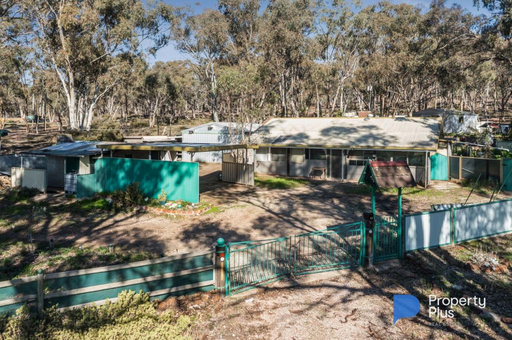33 Richmond Plains Rd, Wedderburn, VIC 3518