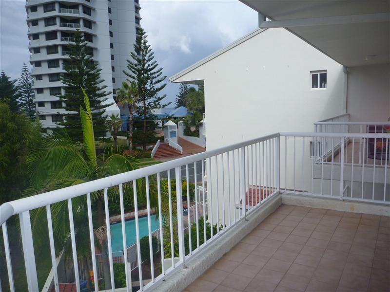 9/65 Old Burleigh Rd, Surfers Paradise, QLD 4217