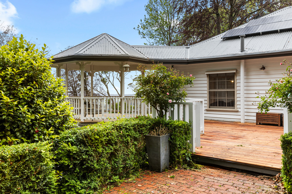 34 Mernda Rd, Olinda, VIC 3788