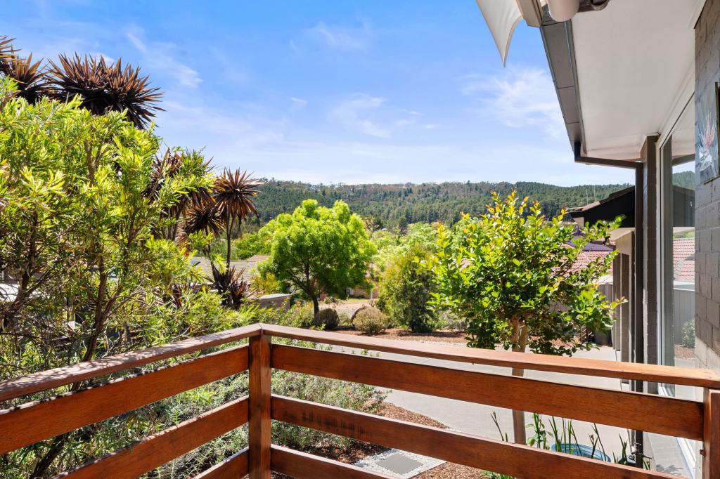 8 Hansen Cct, Isaacs, ACT 2607