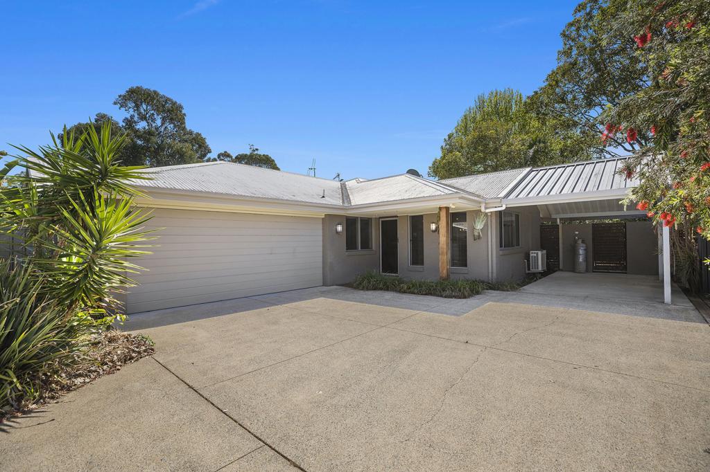 27b Dirrigeree Cres, Sawtell, NSW 2452