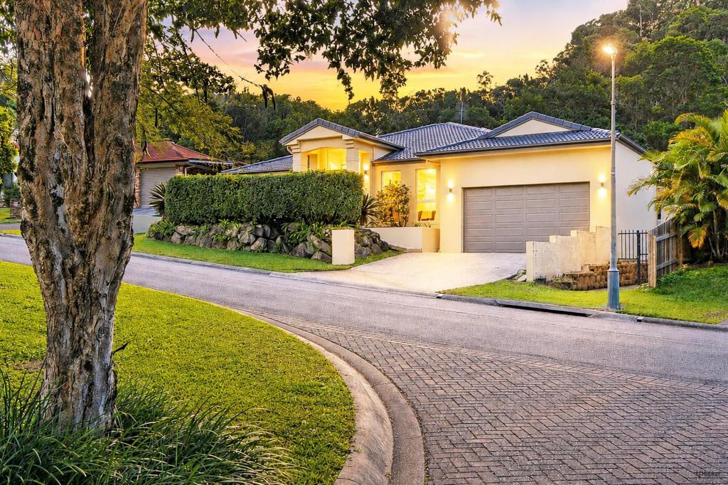 21 SILKWOOD TCE, TWEED HEADS WEST, NSW 2485