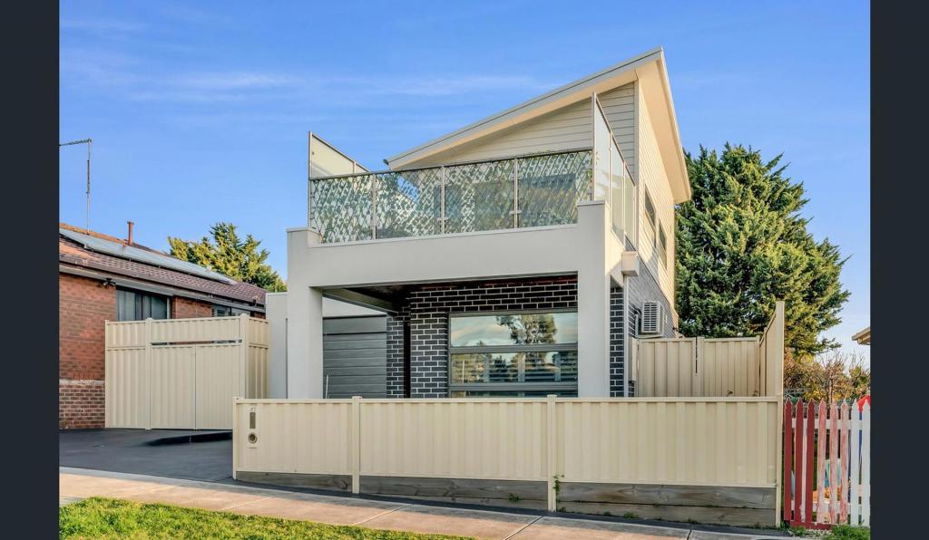 27 Melaleuca Dr, Meadow Heights, VIC 3048