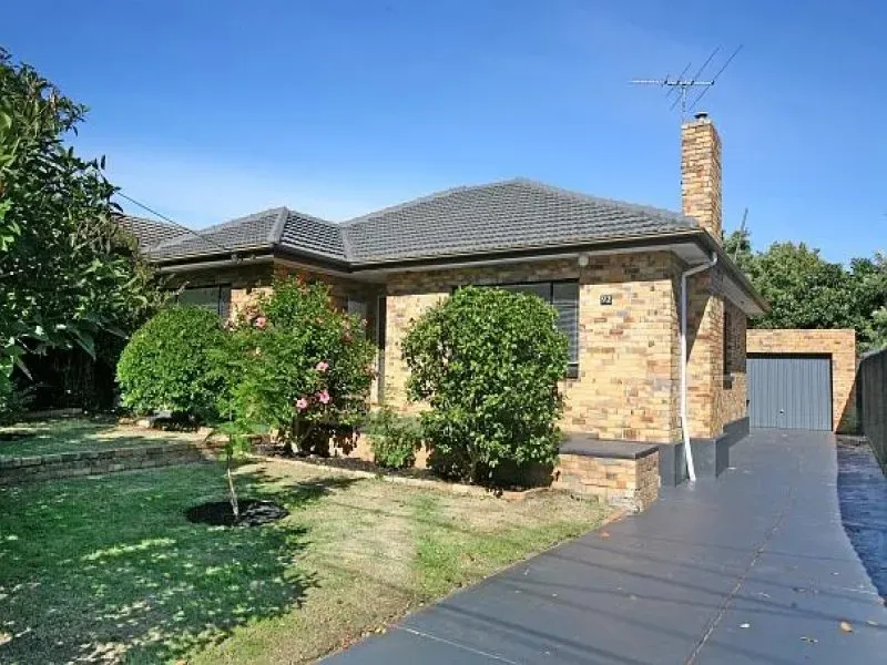 92 Parkmore Rd, Bentleigh East, VIC 3165