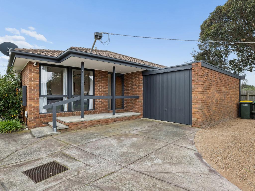 1/2 Sunrae Ct, Seaford, VIC 3198
