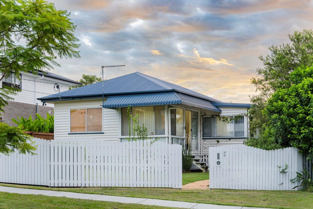 96 Jutland St, Oxley, QLD 4075