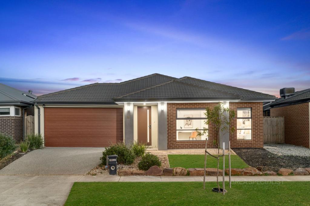 27 BUTTERMINT CRES, MANOR LAKES, VIC 3024