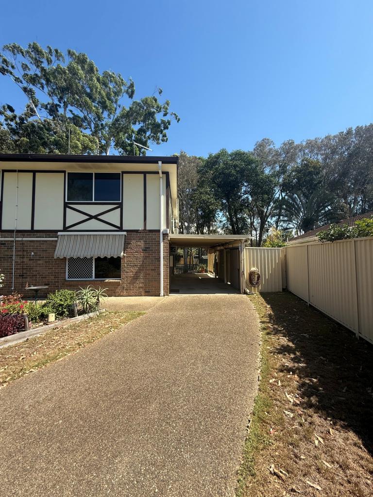 2/17 Eurimbula Ct, Paradise Point, QLD 4216