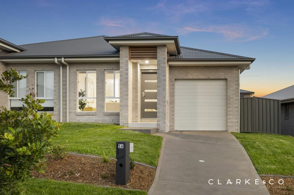 5a Golden Bell Cct, Gillieston Heights, NSW 2321