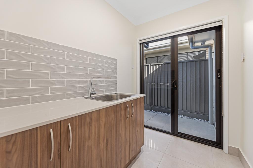 8 Sunset St, Morayfield, QLD 4506