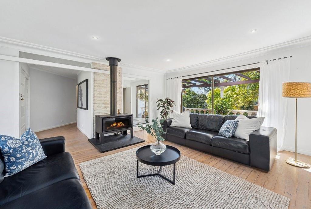 34 Magnolia St, Kirrawee, NSW 2232