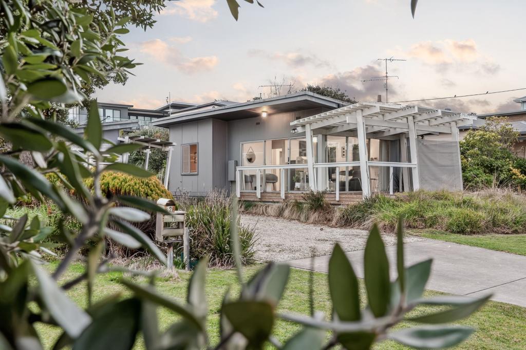 11 Great Ocean Rd, Apollo Bay, VIC 3233