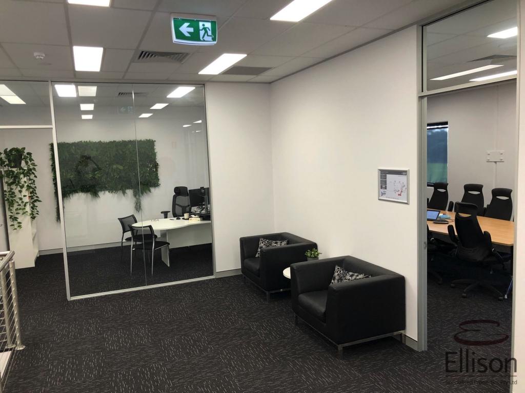 4&5b/63 Meakin Rd, Meadowbrook, QLD 4131