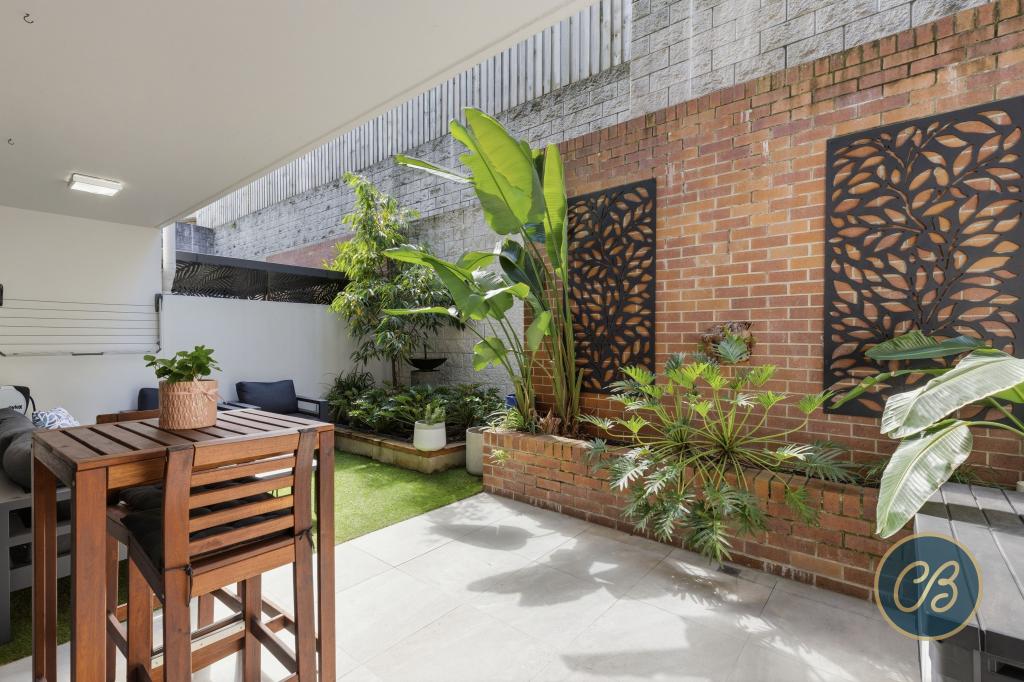 8/66 Gamelin Cres, Stafford, QLD 4053