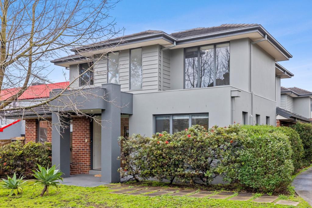 1/2 Montpellier Rd, Burwood, VIC 3125