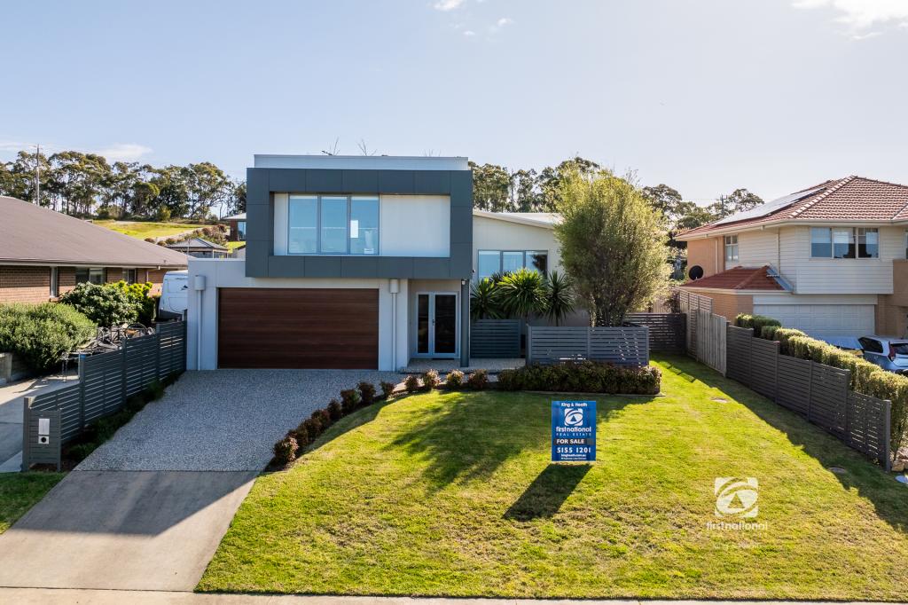 10 Lawson Dr, Lakes Entrance, VIC 3909