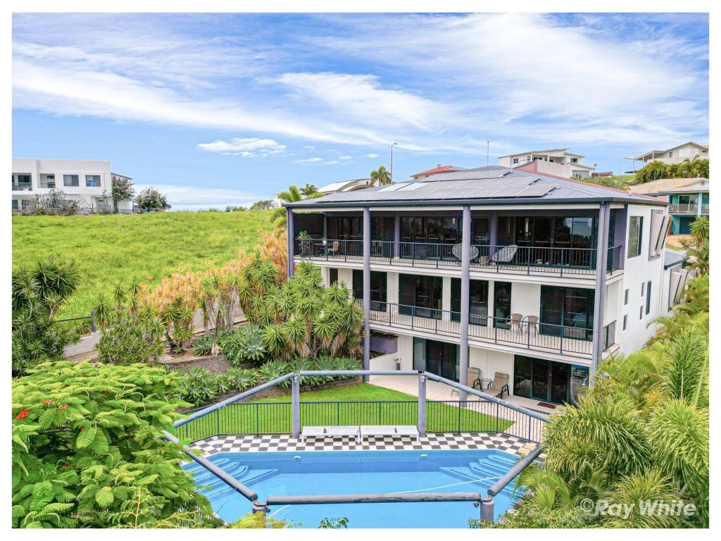 42 BAYVIEW DR, LAMMERMOOR, QLD 4703