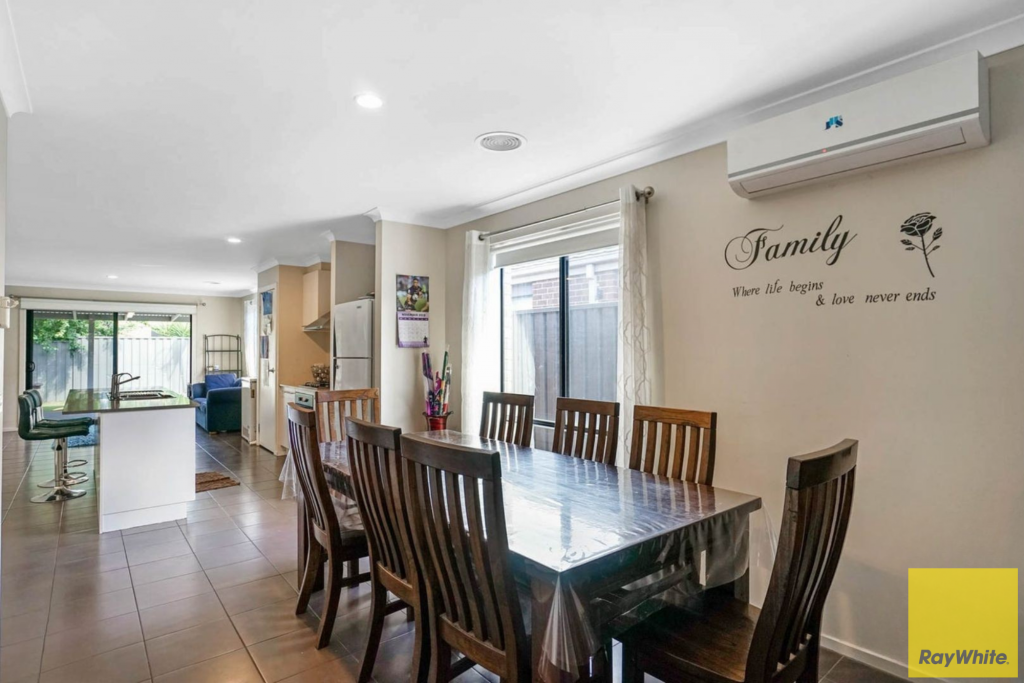 100 Kinglake Dr, Manor Lakes, VIC 3024