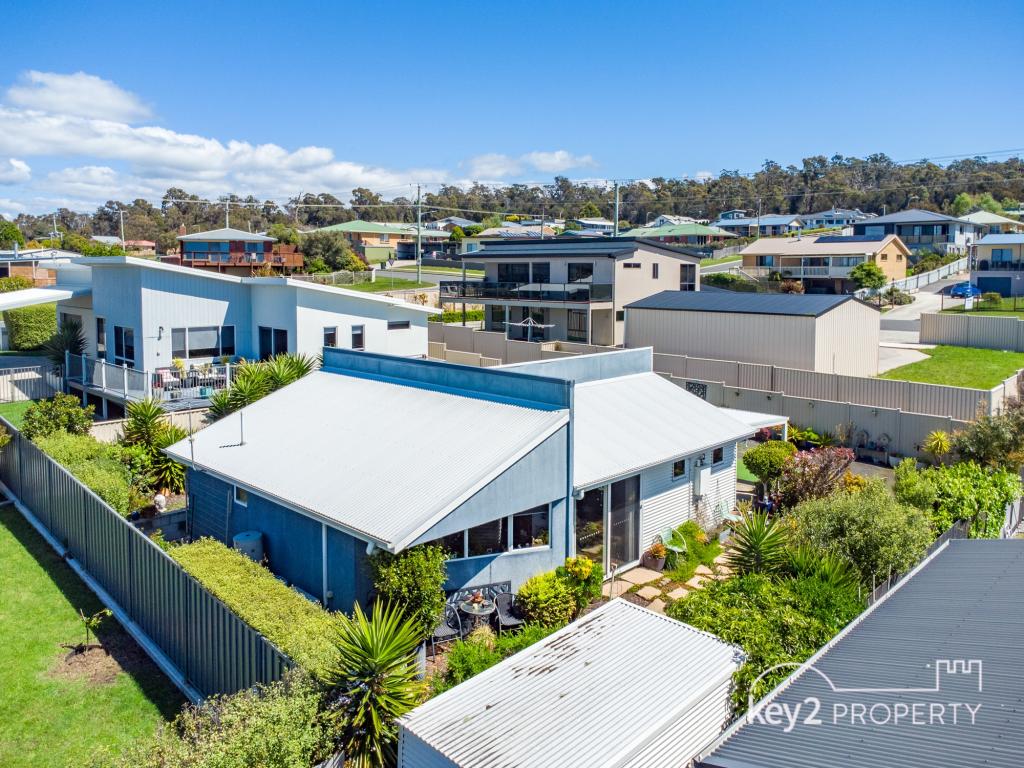 2/20 Louisa St, Bridport, TAS 7262