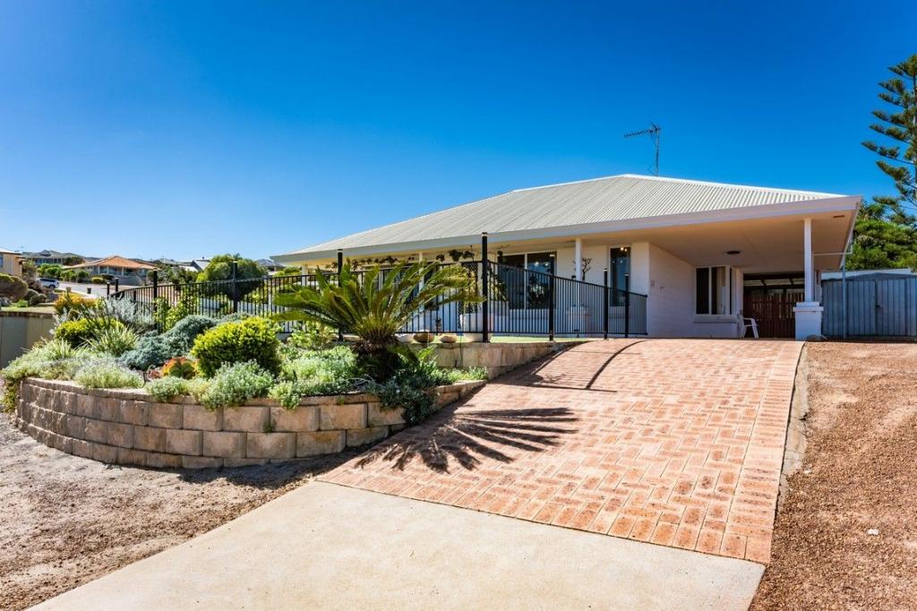 8 Mcdermott Ave, Wandina, WA 6530