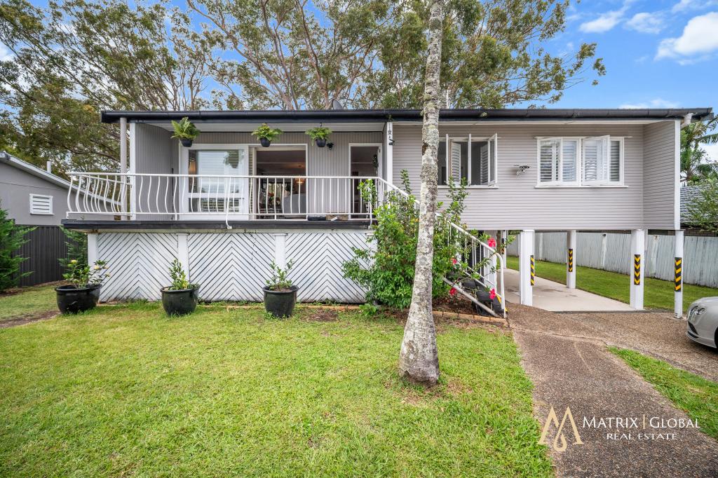 49 Ridgeway Ave, Southport, QLD 4215