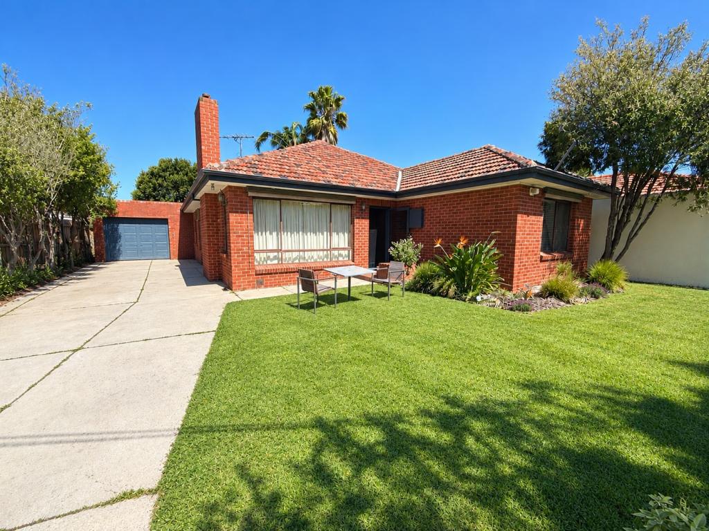 6 Myrtle Gr, Altona, VIC 3018